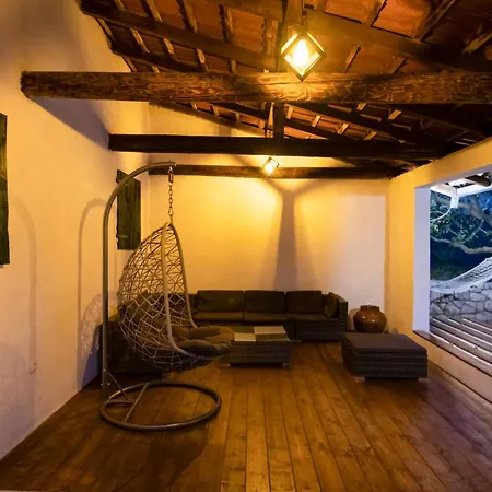4 Bedroom Beautiful In *